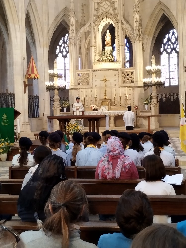 La messe de cloture du pélerinage à ND de Cléry