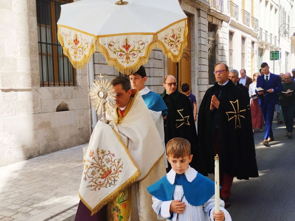 Procession de la fête&nbsp;Dieu